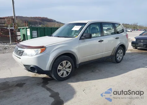 2010 Subaru Forester 2.5X из США, поврежденный, VIN JF2SH6AC3AH715629
